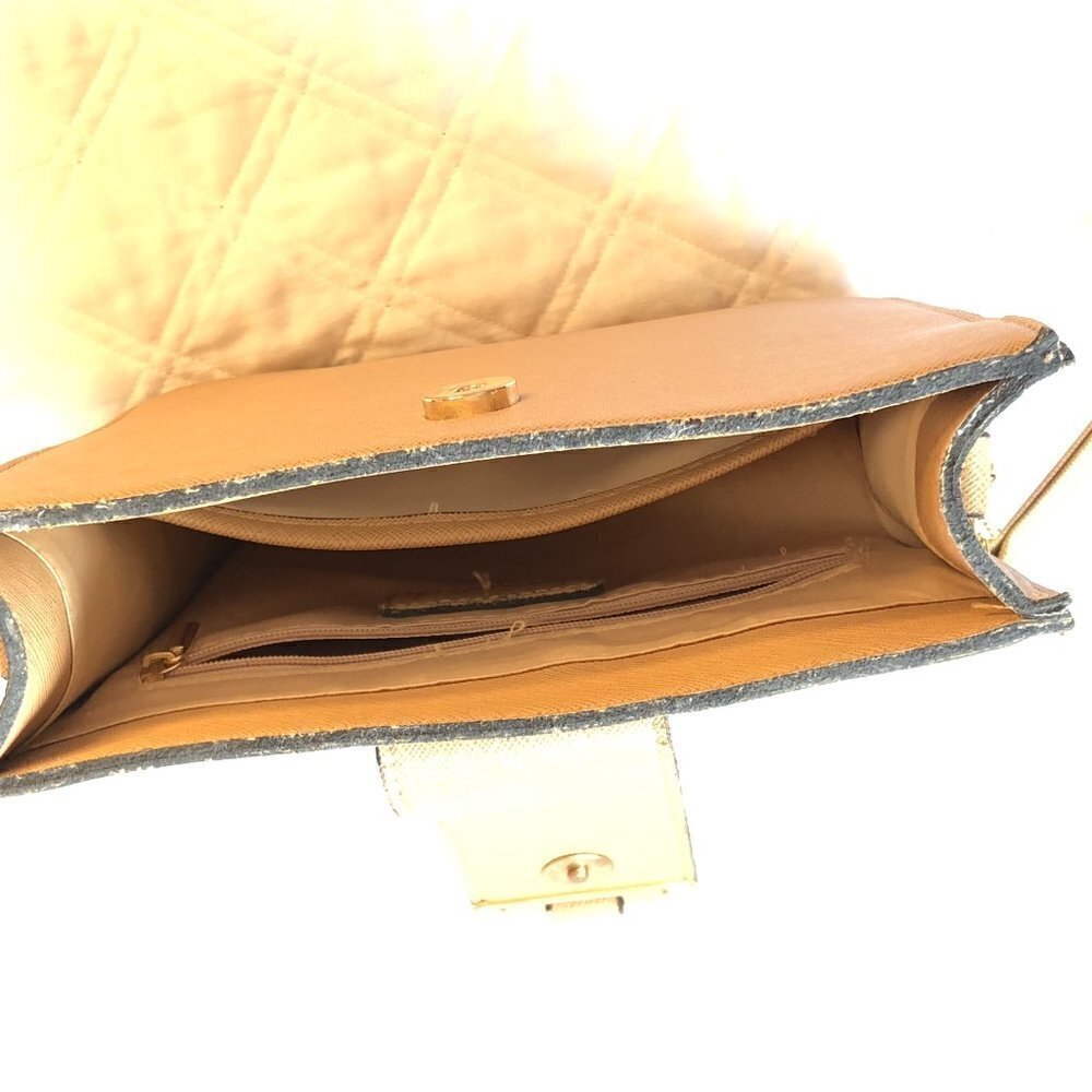 Lionel Crossbody Vegan Leather Purse - Picture 7 of 12